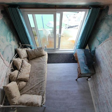 Unique, Loft-Style Apartment With Fantastic Brighton Marina Views Екстер'єр фото