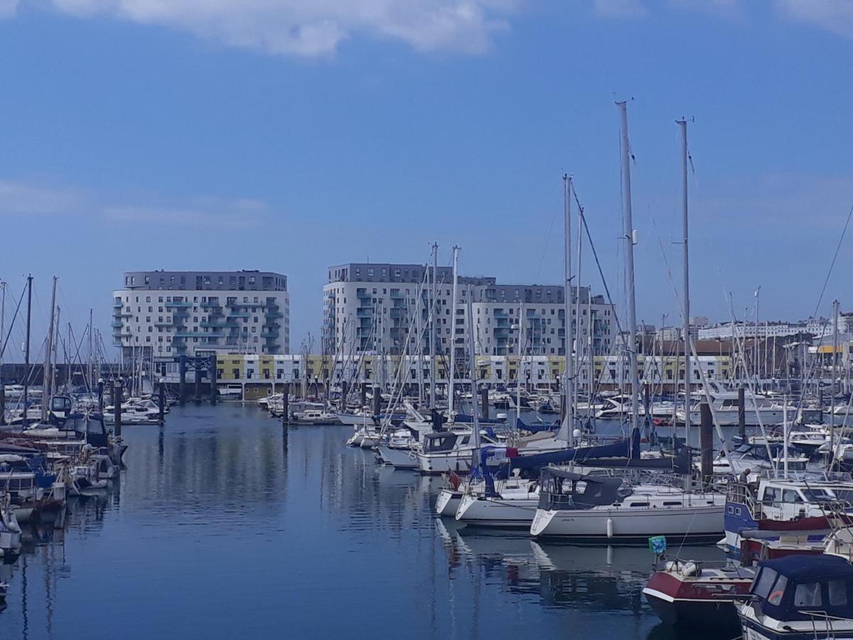 Unique, Loft-Style Apartment With Fantastic Brighton Marina Views Екстер'єр фото